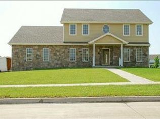 12402 Ridgemont Dr, Urbandale, IA 50323