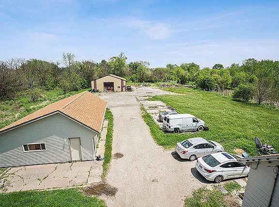 4th image of 17001 Wolf Rd