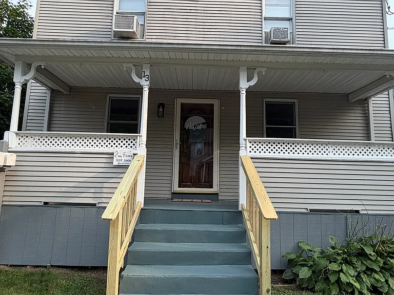 13 Ingraham Pl — Photo 3
