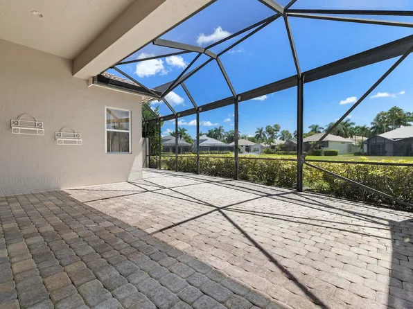 10910 Grande Boulevard W, West Palm Beach, FL 33412
