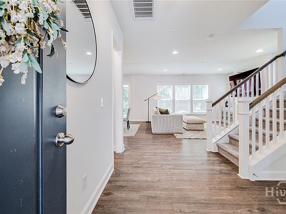 2nd image of 104 Kingbird Court