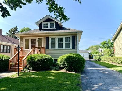 98 Northgate Rd, Riverside, IL, 60546