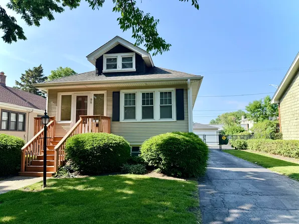 98 Northgate Rd, Riverside, IL 60546