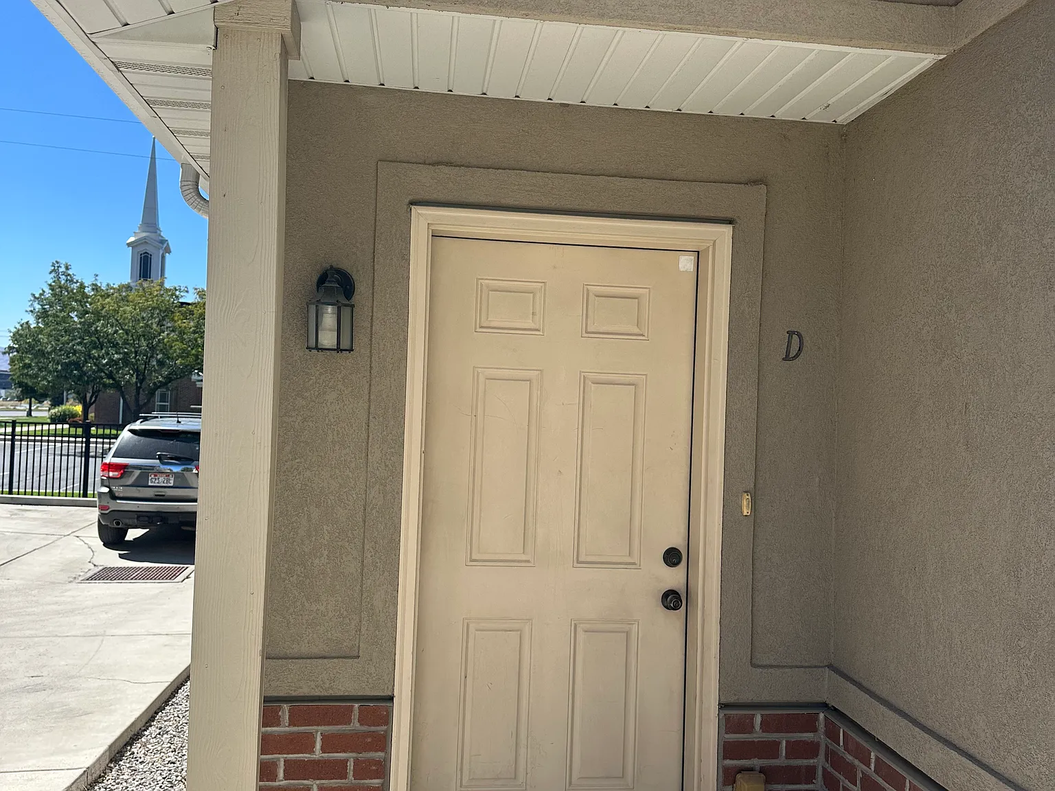 3 bed, 1100 sqft, $1,750 — Photo 2