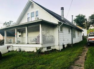 200 2nd St, Spencer, WV 25276