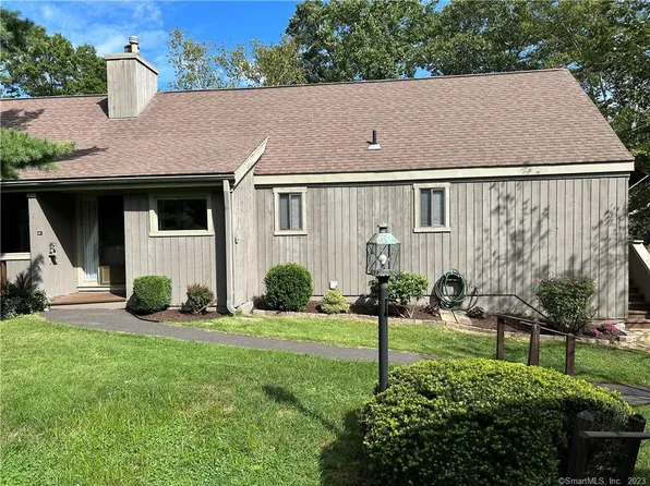 86 South Trail #B, Stratford, CT 06614