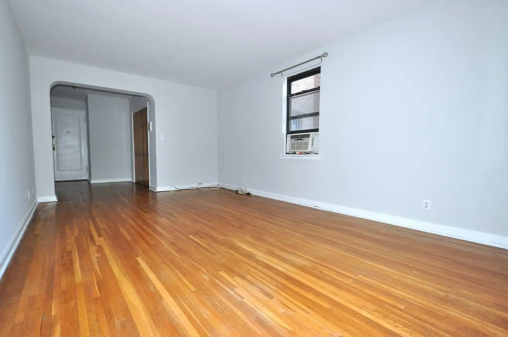 1 bed, 750 sqft, $2,400 — Photo 4