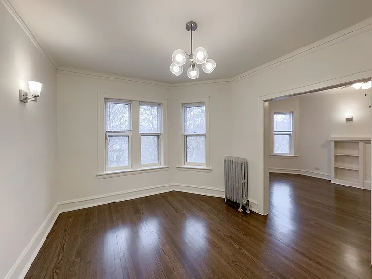 2633 W Ainslie St #4 — Photo 18
