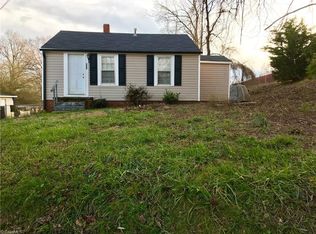 806 Thomas St, Asheboro, NC 27203