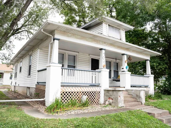 709 E Main St, Urbana, IL 61802