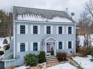 25 Shepherds Ln, Epping, NH 03042