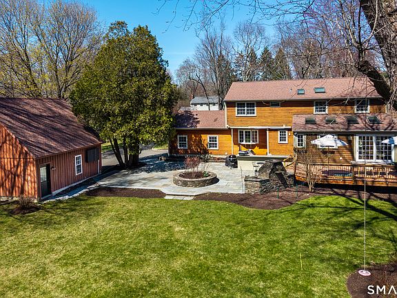 3rd image of 87 Cedar Lane