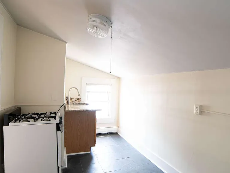 175 W Park Ave #4 — Photo 7