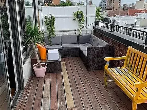 259 Elizabeth Street image 1 of 10