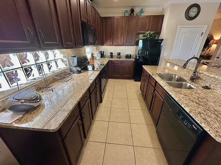 4353 Acorn Ct — Photo 4