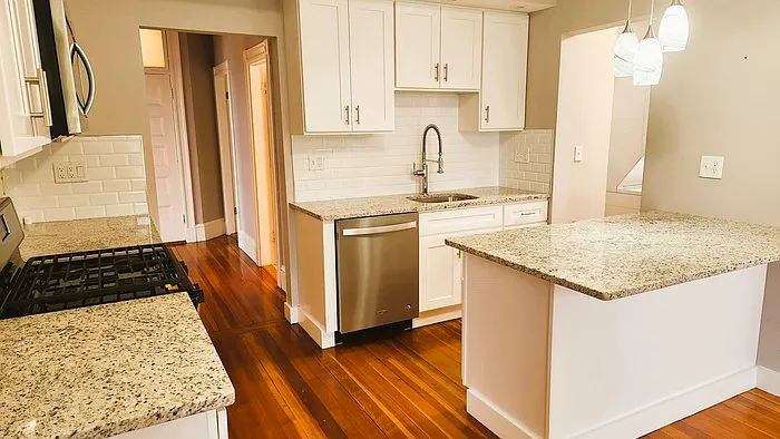 3 bed, 1.0 bath, 1200 sqft, $3,495 — Photo 2