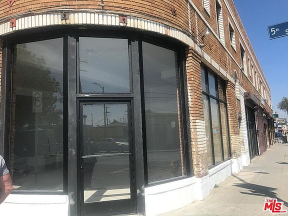 4th image of 2613 W Slauson Ave