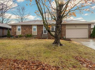 1820 W Swan St, Springfield, MO 65807