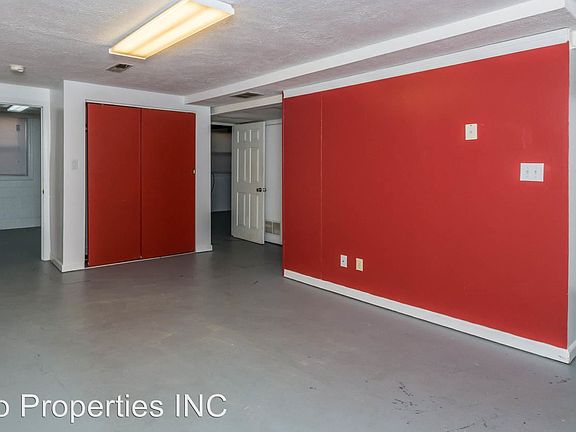 5th image of 1305 N Lincoln St