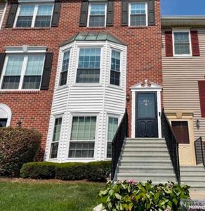 1115 Sage Ct, Mahwah, NJ, 07430
