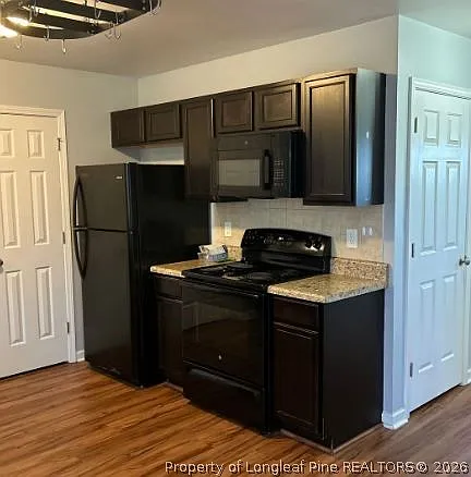 117 Roanoke Dr — Photo 5