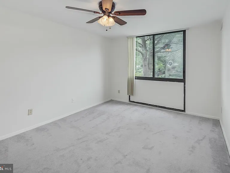 493 N Armistead St #203 — Photo 14