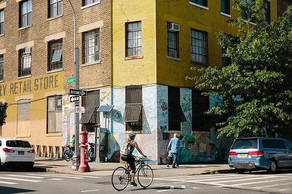 Rented by Compass | media 14