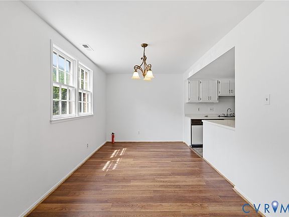 4th image of 1520 Front Royal Dr