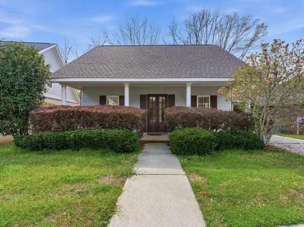 44 Bridgefield Ct, Hattiesburg, MS 39402