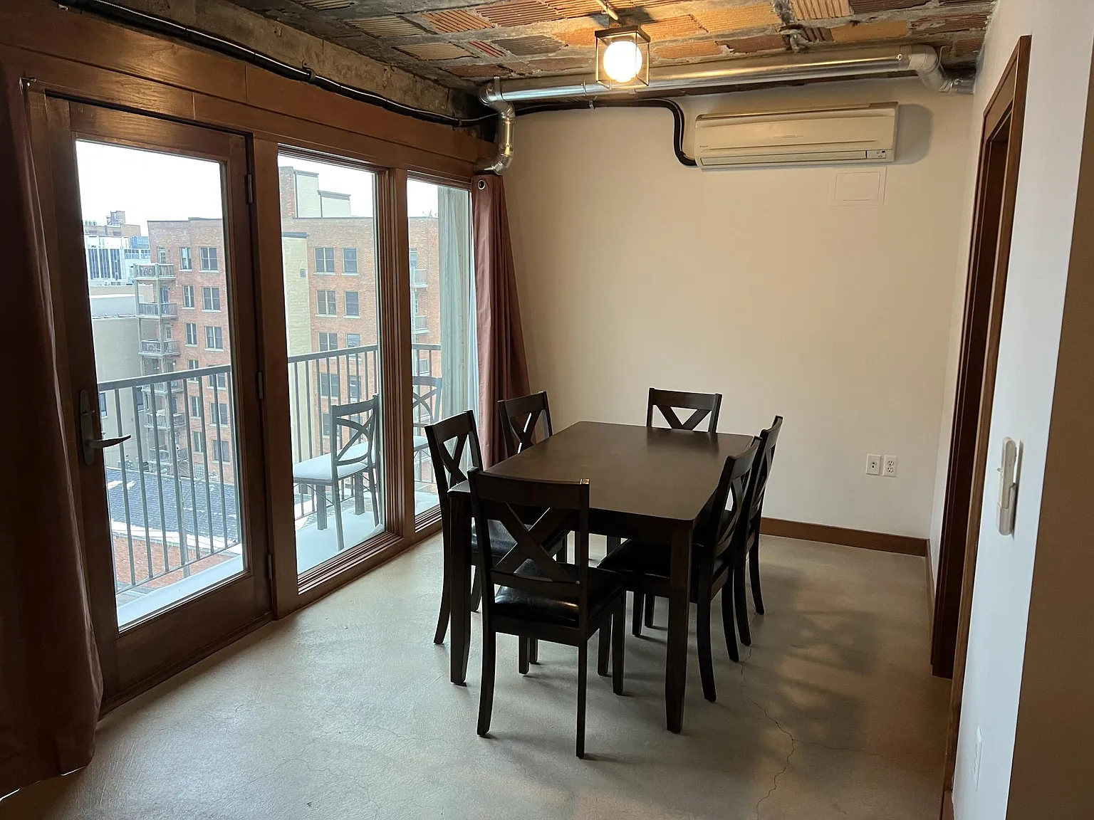 2915 John R St — Photo 3