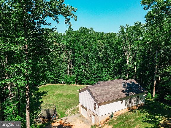 3rd image of 17619 Backwoods Trl
