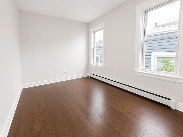 272 S 11th St #1 — Photo 9