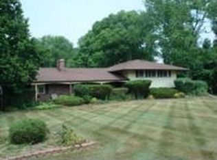 320 Aurora Hudson Rd, Aurora, OH 44202