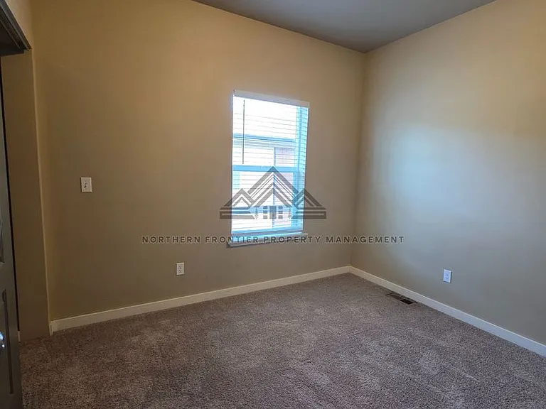 75 SW Silverstar Ln — Photo 12