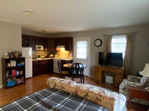424 Troy Rd #B