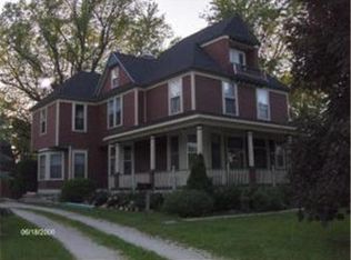 416 Braodway Ave N, Spring Valley, MN 55975