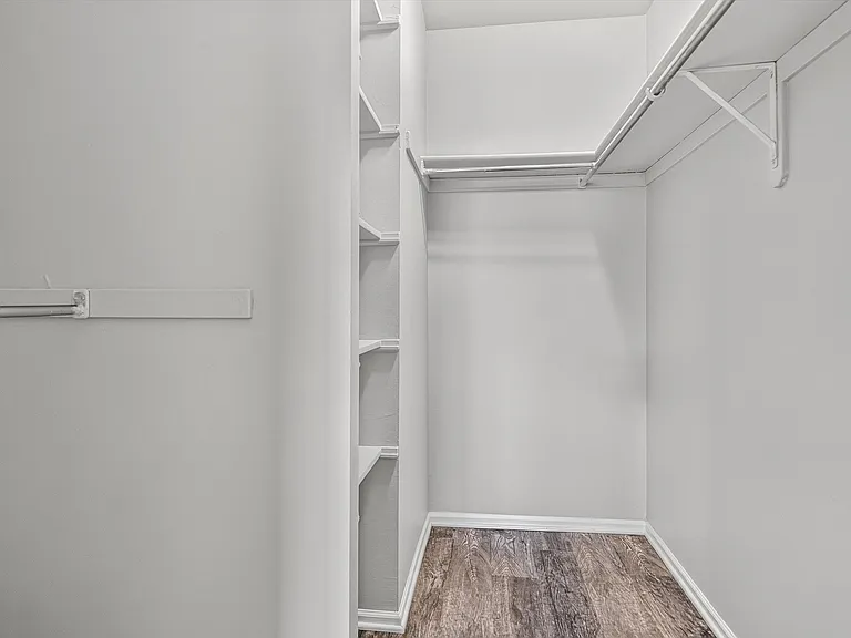48-Stonebridge-2x1 Primary Bedroom Closet