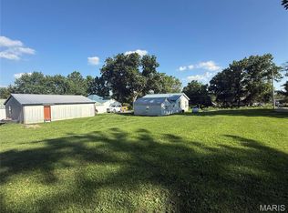 504 E Park St, Brashear, MO 63533