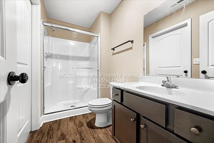 2110 Hickoryleaf Ln — Photo 7