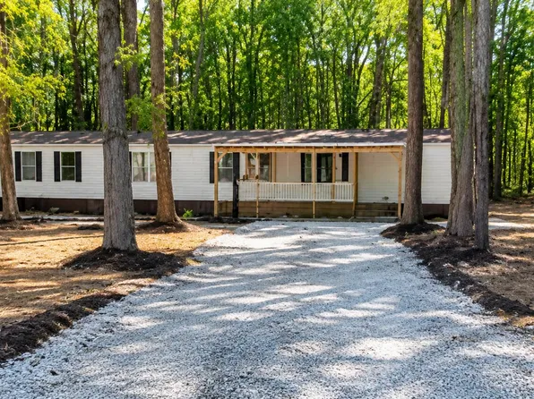 1217 Birch Dr, Summerton, SC 29148