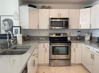 3131 NE 188th St #Cu-2-709, Miami, FL 33180