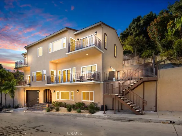 15330 Del Gado Dr, Sherman Oaks, CA 91403