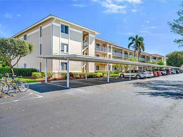 7025 Dennis CIR #G202, NAPLES, FL 34104