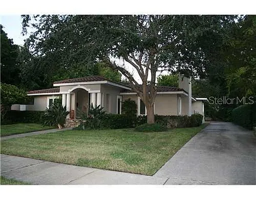 300 Brightwaters Blvd NE Photo 1