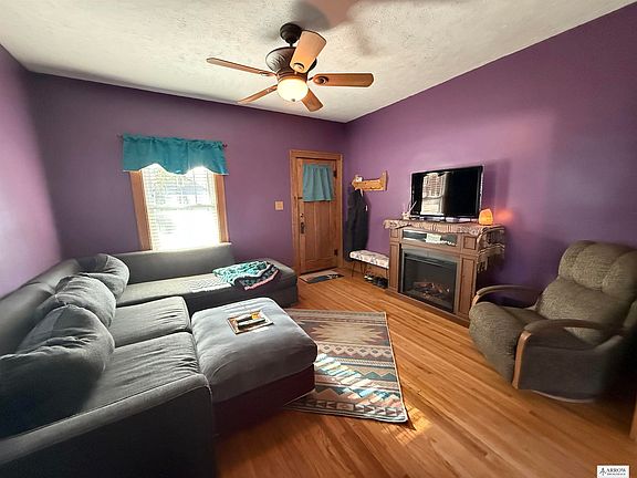 5th image of 3234 C St
