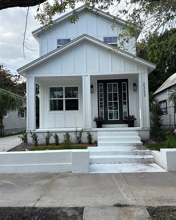 1st image of 2333 W Beach St