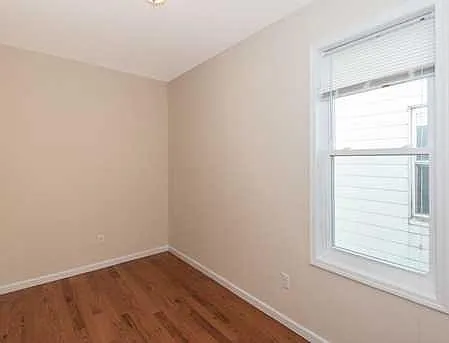 18 Terrace Ave #2 — Photo 6