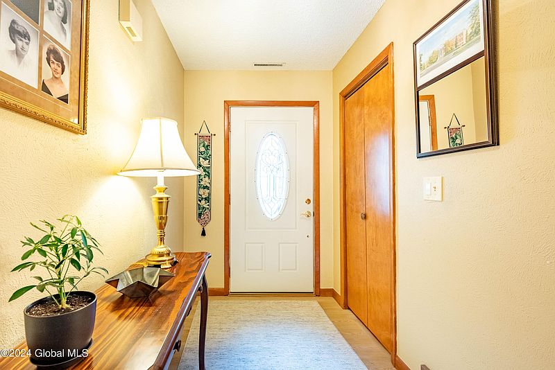 5th image of 18 Harvard Road