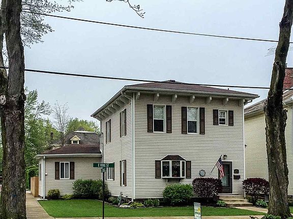 2nd image of 401 E Vine St #1/2