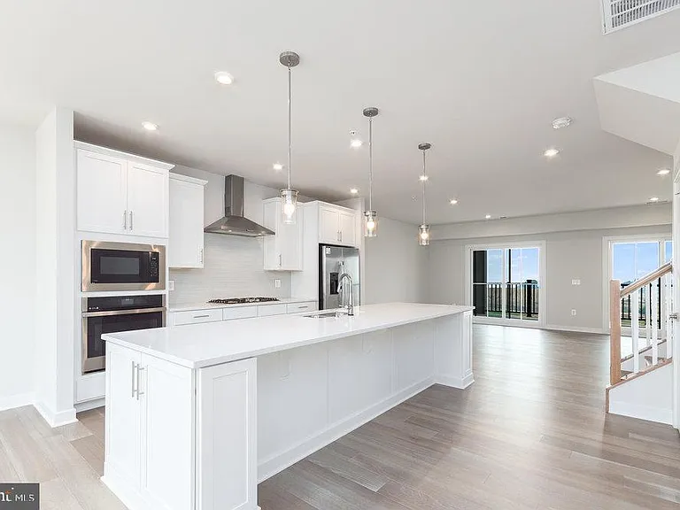 1687 Dunnington Pl — Photo 8